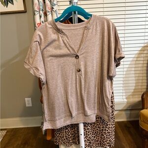 SHEIN Beige Buttoned Top
